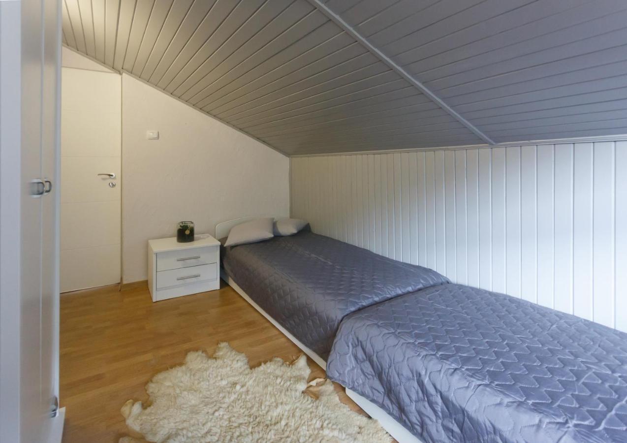 U Podnoza Kotarza Hotell Brenna Exteriör bild